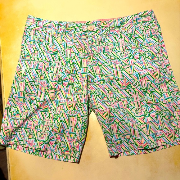Lilly Pulitzer Women's Sz 10 Boats & Lighthouses Shorts Front & Back Pockets - Picture 1 of 8